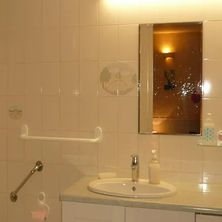 Apartment Centre